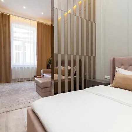 Royal Vip Prospekt Shevchenka 3