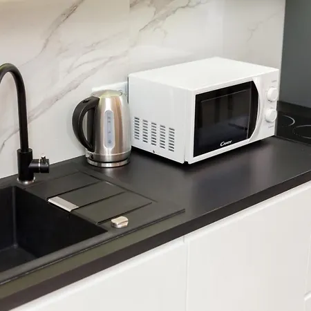 Royal Vip Prospekt Shevchenka 3