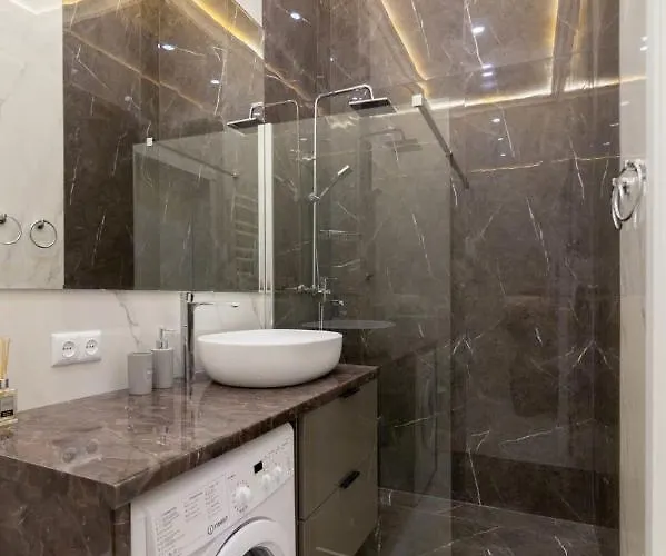 Royal Vip Prospekt Shevchenka 3 Апартаменты *